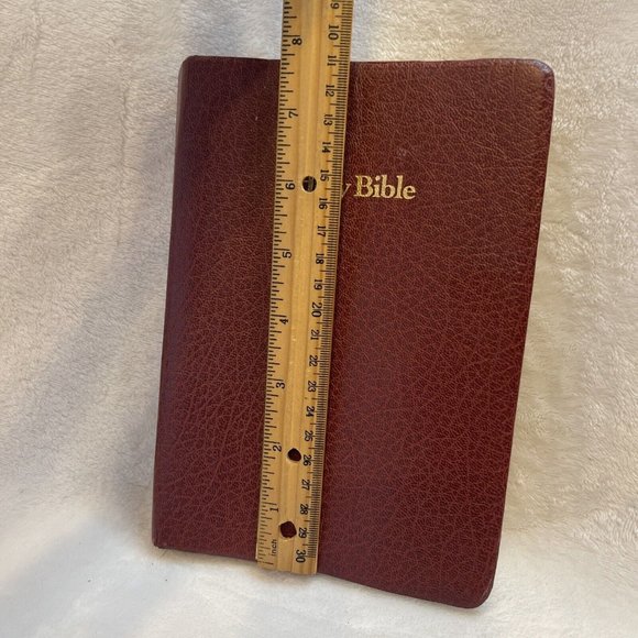 Holy Bible King James Dictionary Concordance Holman Red Letter Version Burgundy - Picture 11 of 12